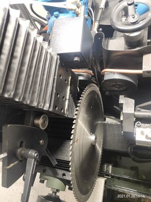 TORSEL Μηχανή τριβής λεπίδας πριονιστήρα CNC / Στρογγυλή πριονιστήρα