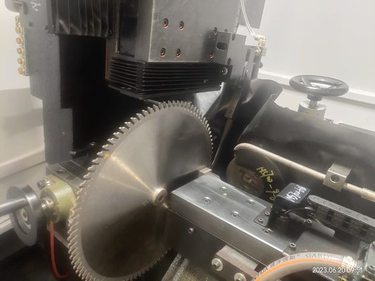 Μηχανή CNC TCT υψηλής ακρίβειας για την οξεία ξύλο πριόνου